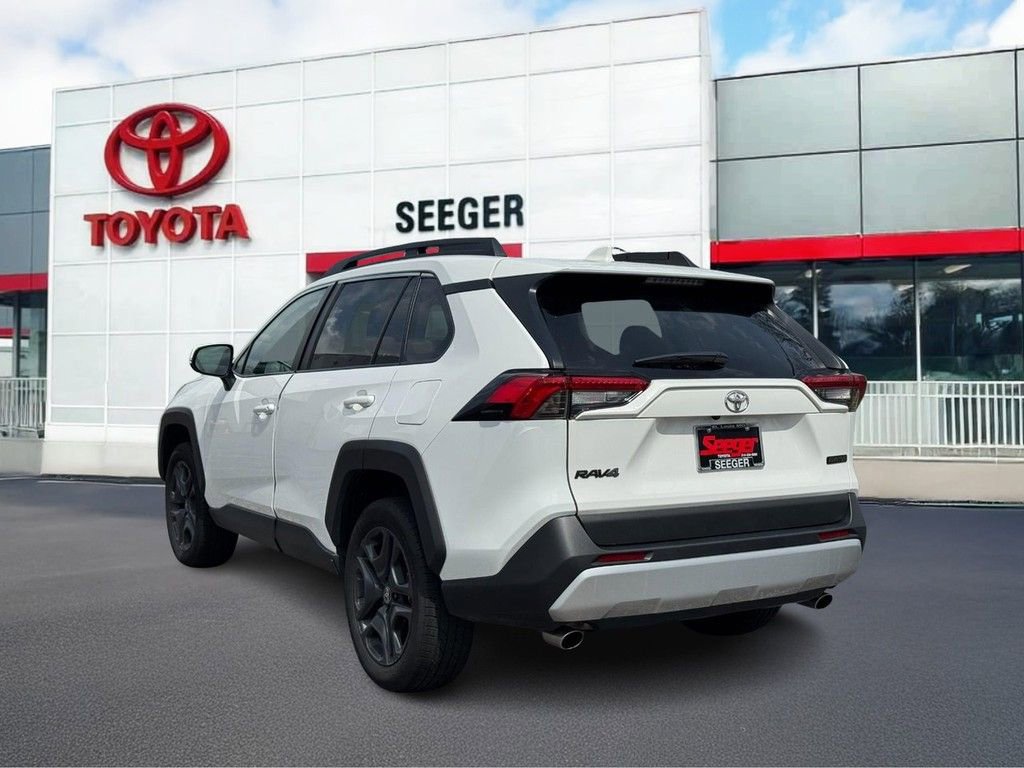 Used 2024 Toyota RAV4 Adventure AWD/4WD image 7