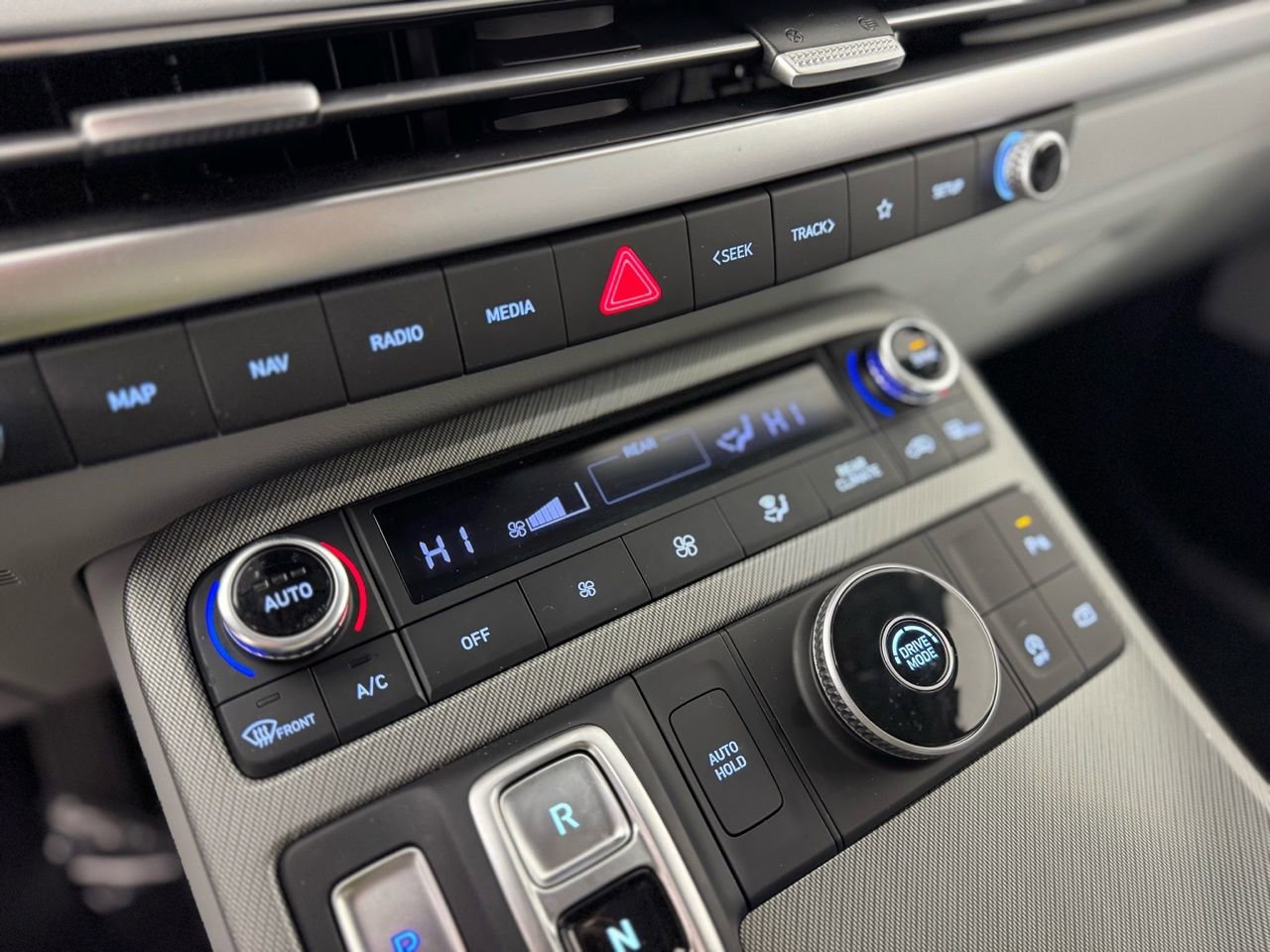 Used 2025 Hyundai Palisade SE image 20