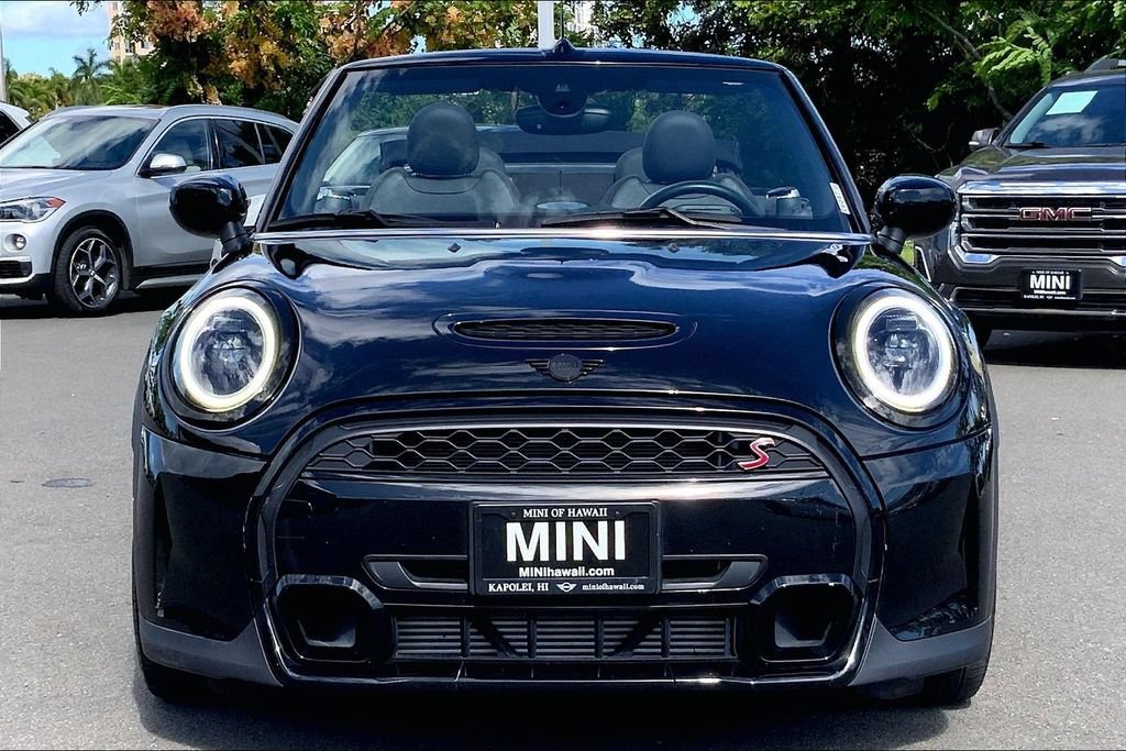 Used 2023 MINI Cooper S w/ Signature Upholstery Package FWD image 3