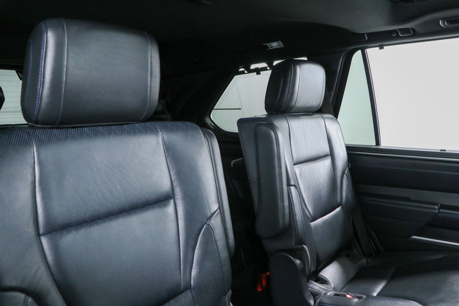 Used 2024 Toyota Sequoia Platinum AWD/4WD image 31