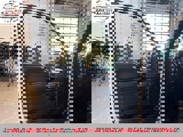 Used 2019 Ford F150 Platinum w/ Equipment Group 701A Luxury image 12