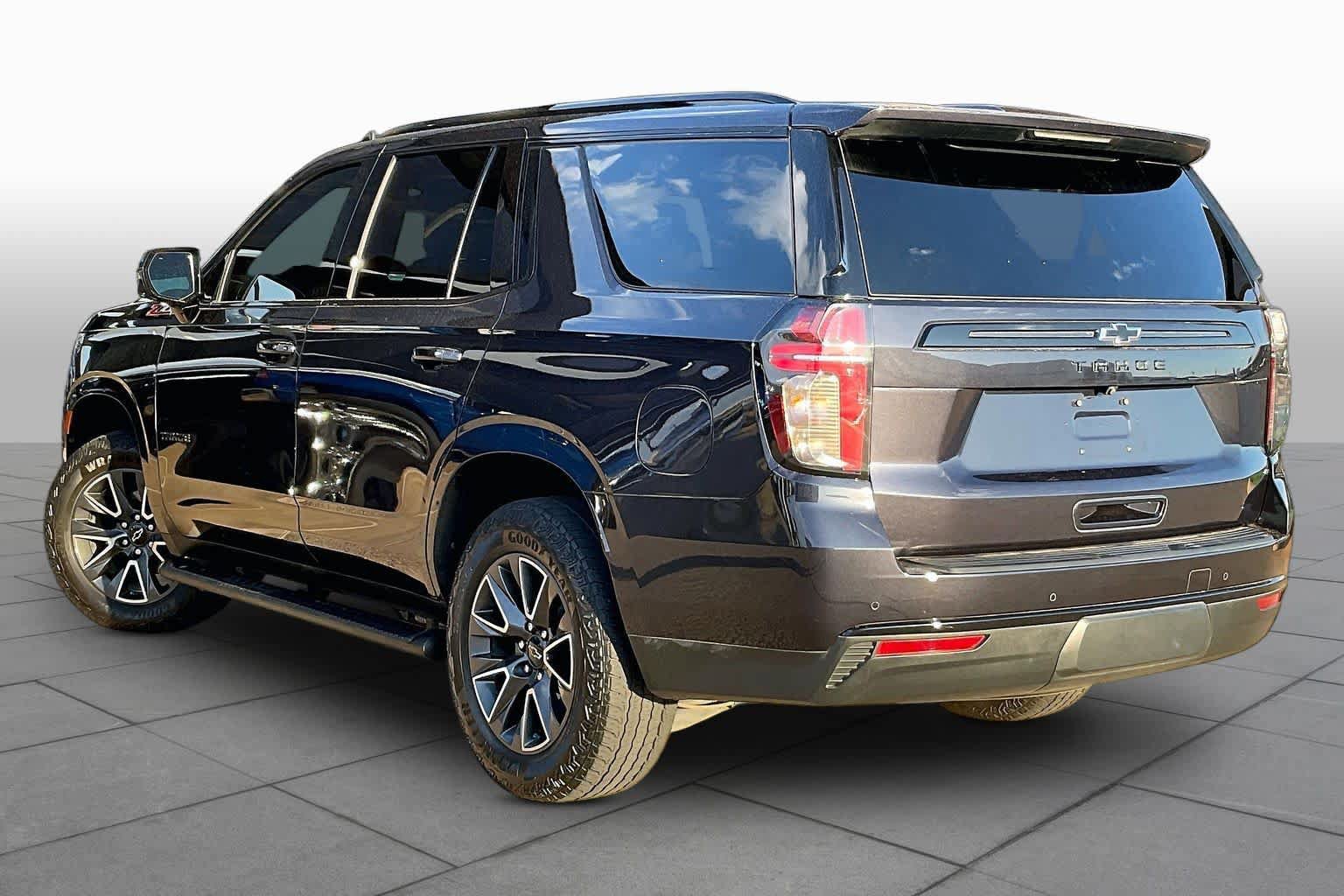Used 2024 Chevrolet Tahoe Z71 w/ Luxury Package AWD/4WD image 13