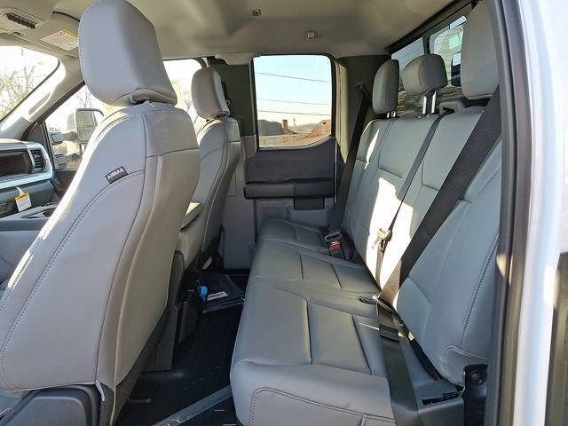 New 2026 Ford F550 4x4 Supercab Super Duty image 8