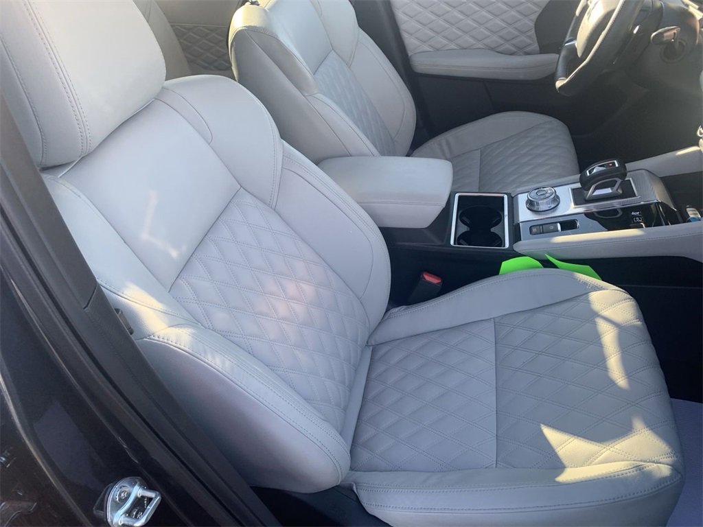 Used 2024 Mitsubishi Outlander SEL image 26