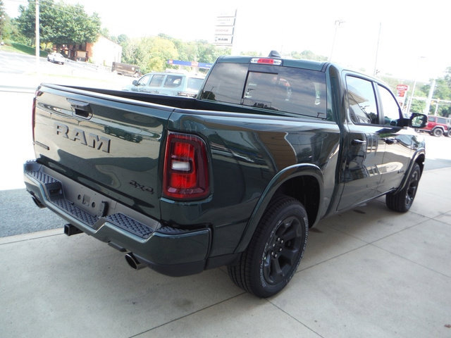 New 2027 RAM 1500 4x4 Crew Cab image 13