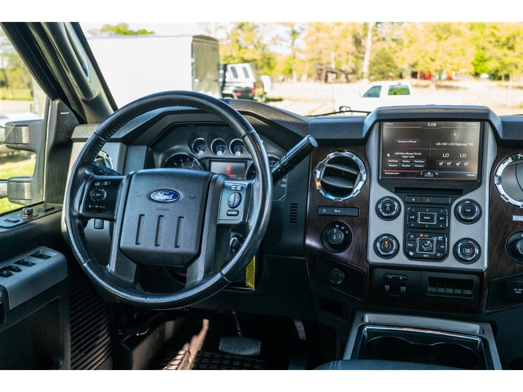 Used 2014 Ford F250 Lariat w/ Lariat Ultimate Package image 27