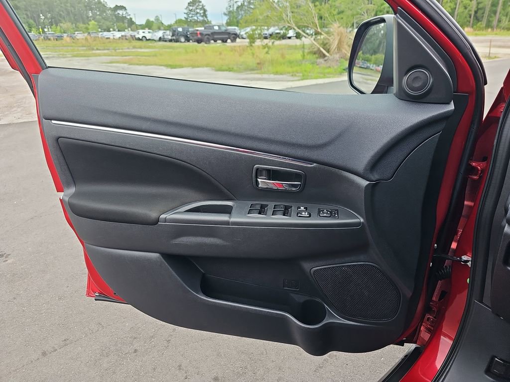 Used 2021 Mitsubishi Outlander Sport AWD image 30