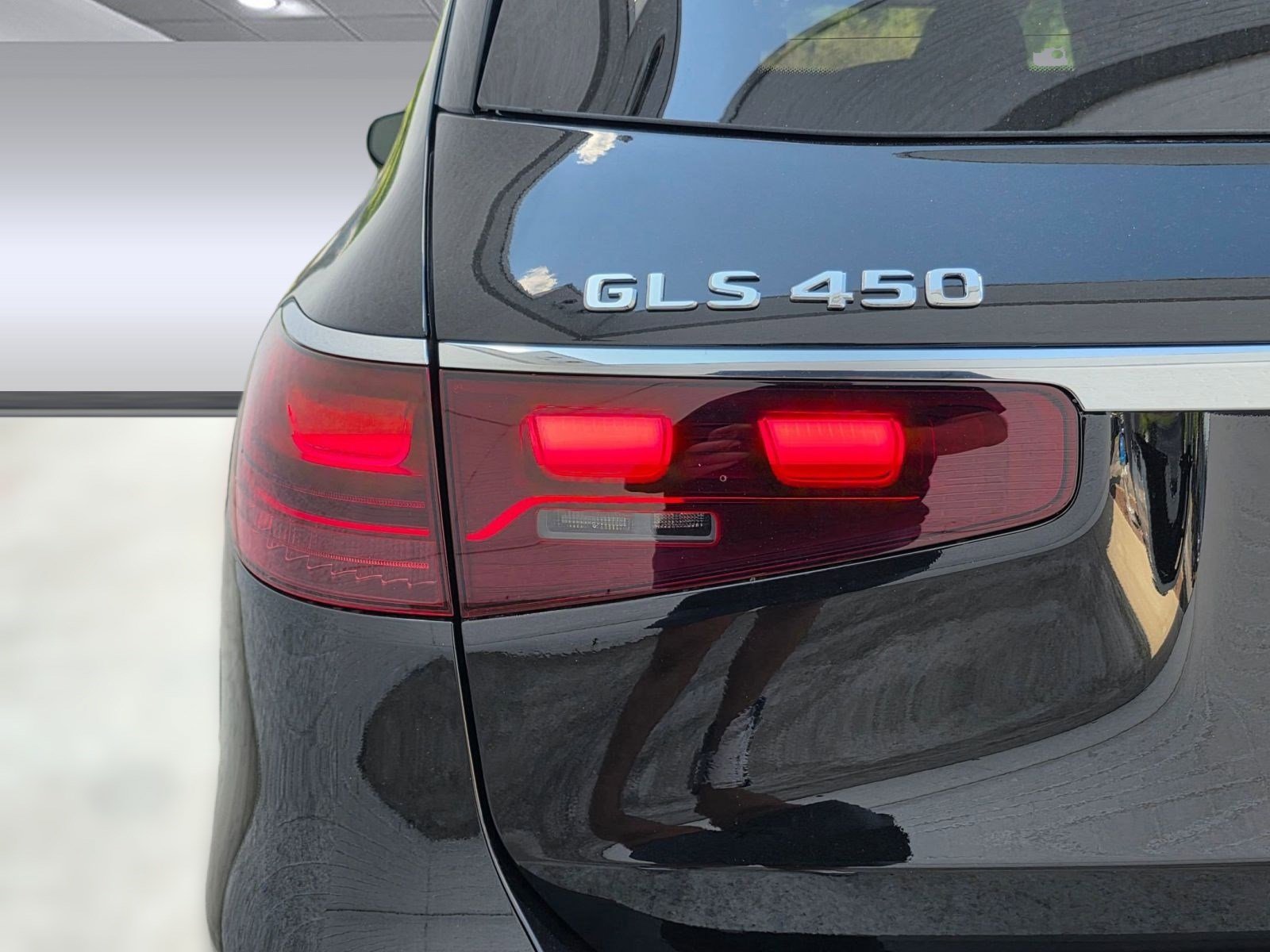 New 2026 Mercedes-Benz GLS 450 4MATIC image 11