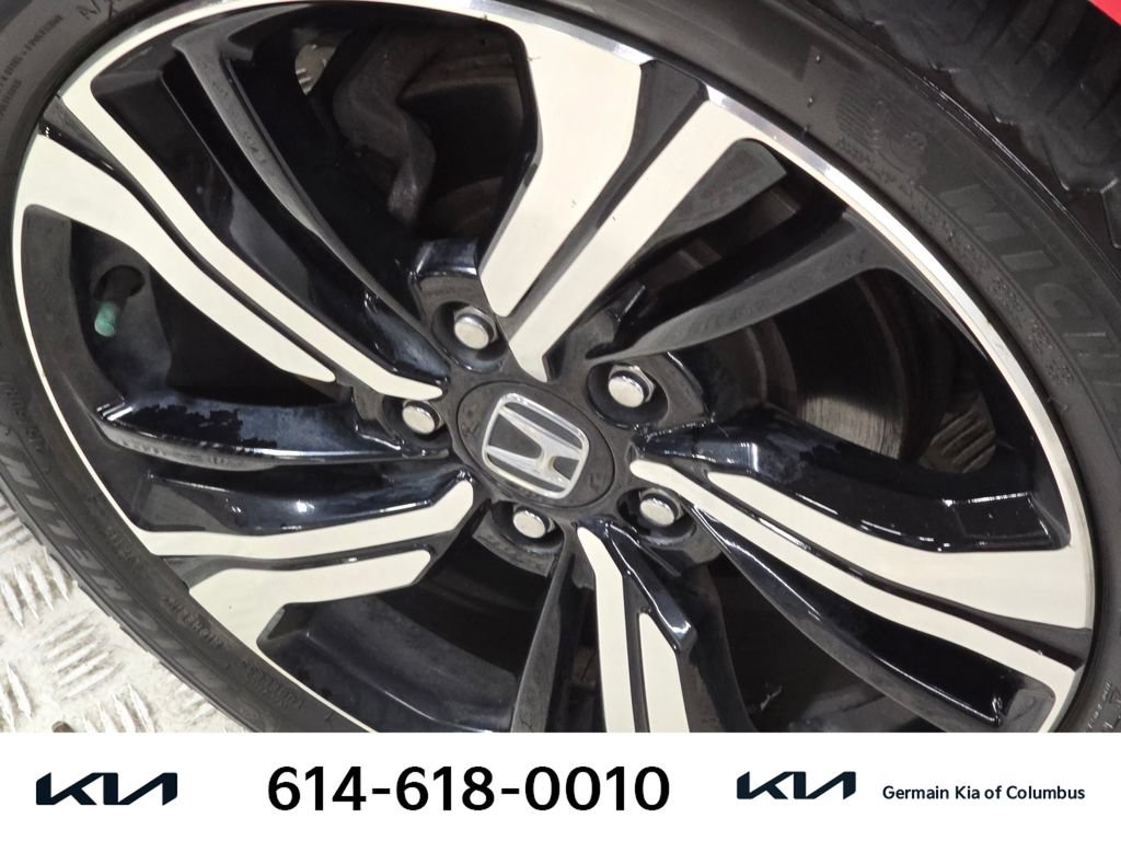 Used 2016 Honda Civic Touring image 12