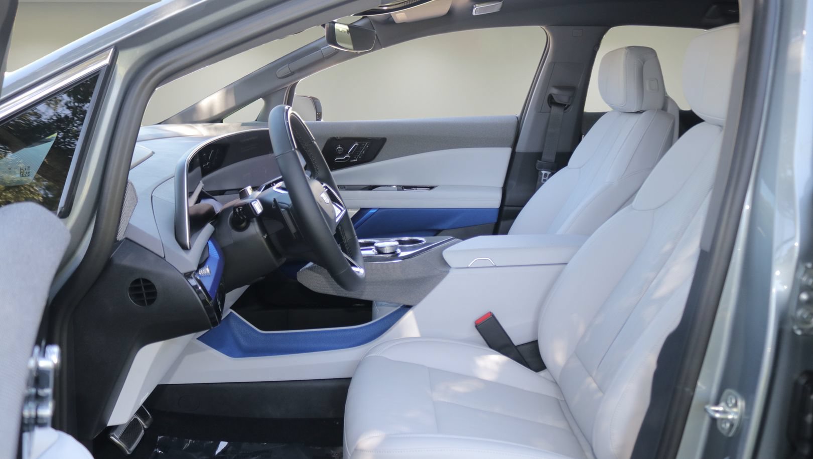 New 2027 Cadillac Optiq Premium Luxury RWD image 12