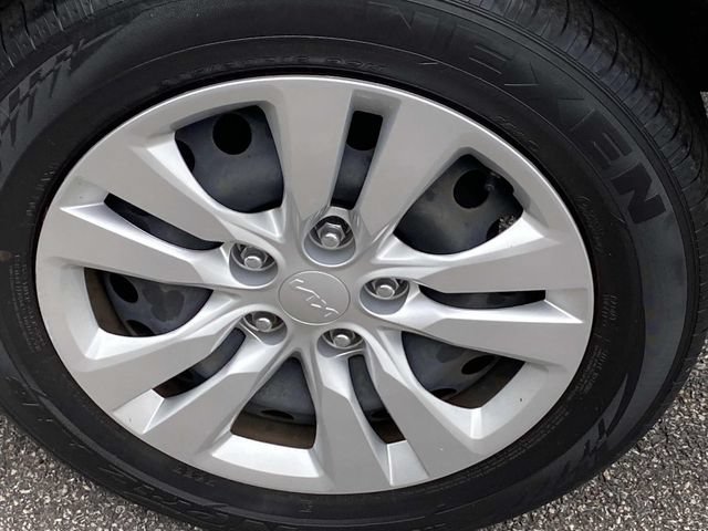Used 2023 Kia Soul LX FWD image 26