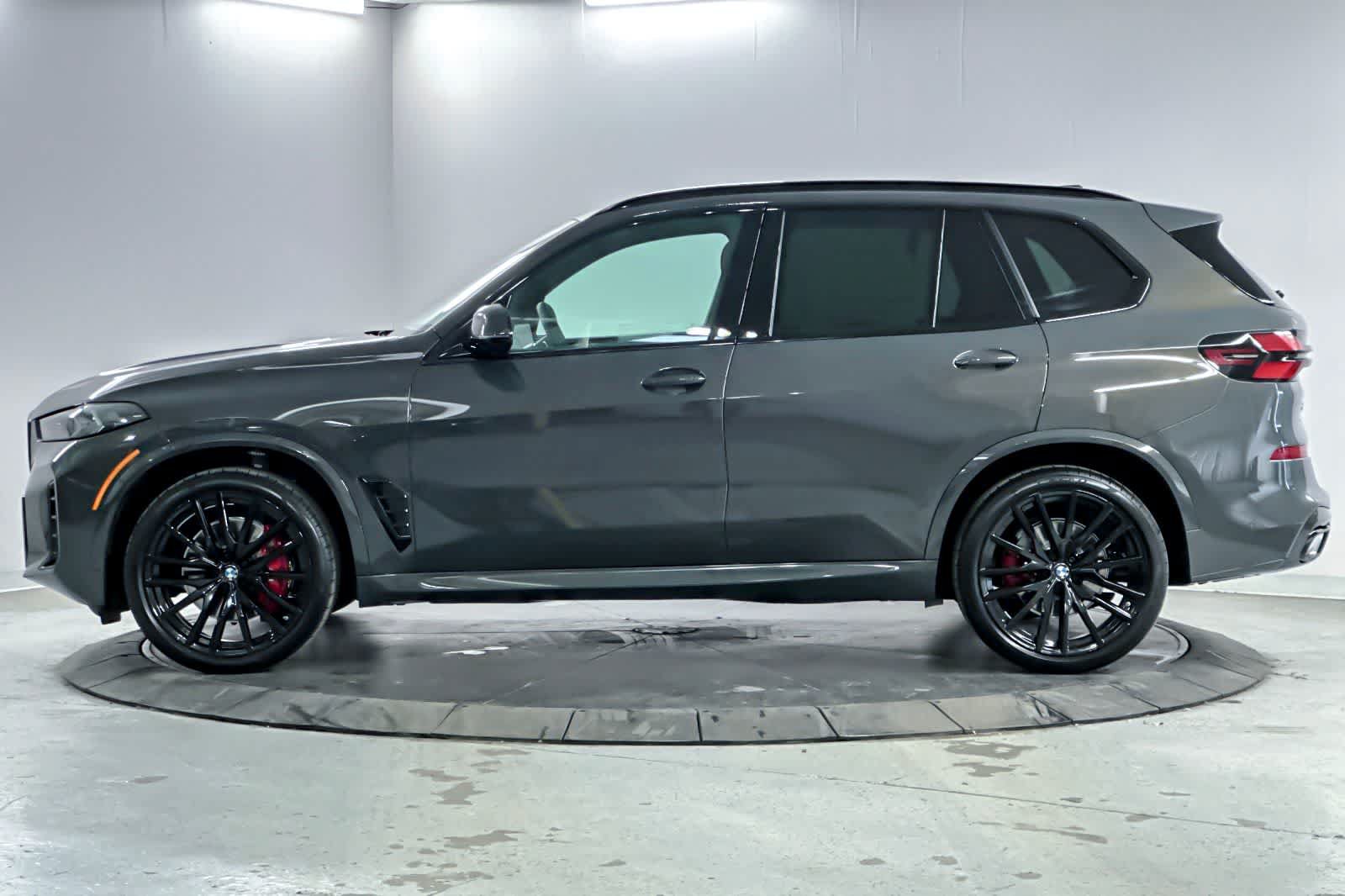 Used 2026 BMW X5 xDrive40i w/ M Sport Package AWD/4WD image 5