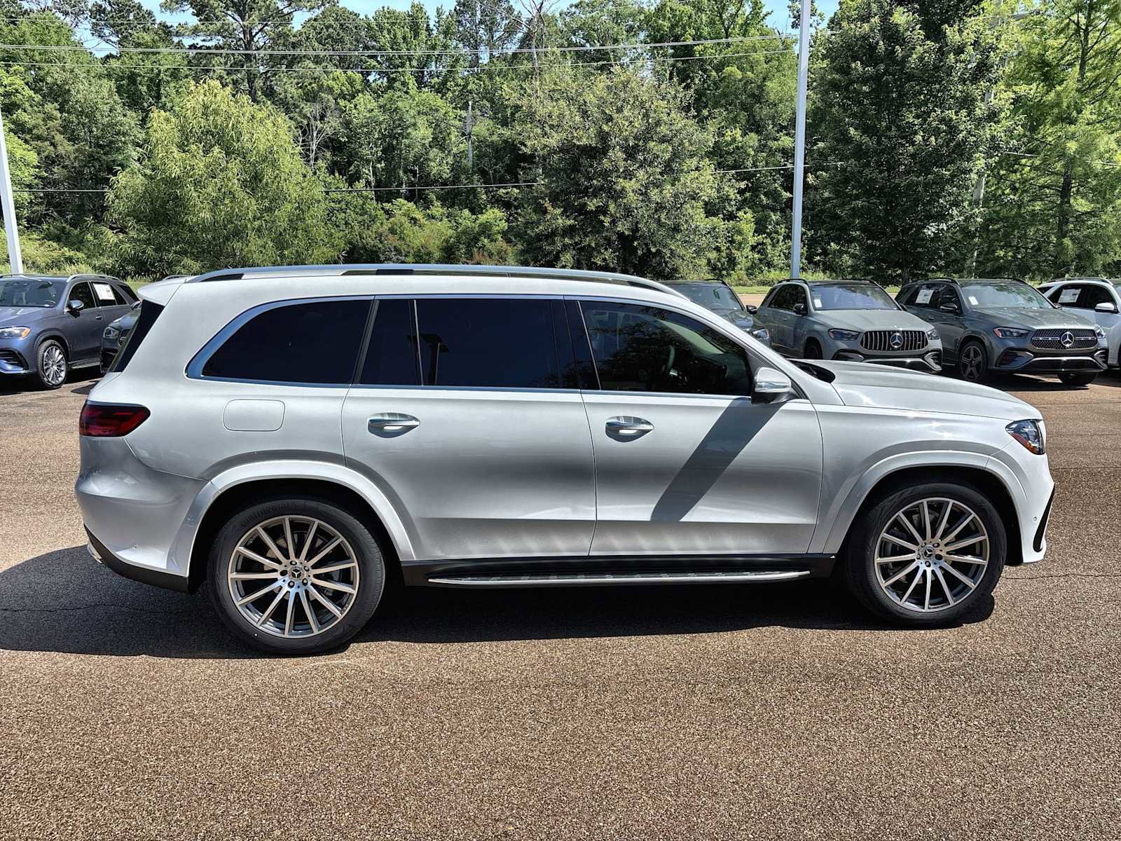 New 2026 Mercedes-Benz GLS 450 4MATIC image 10