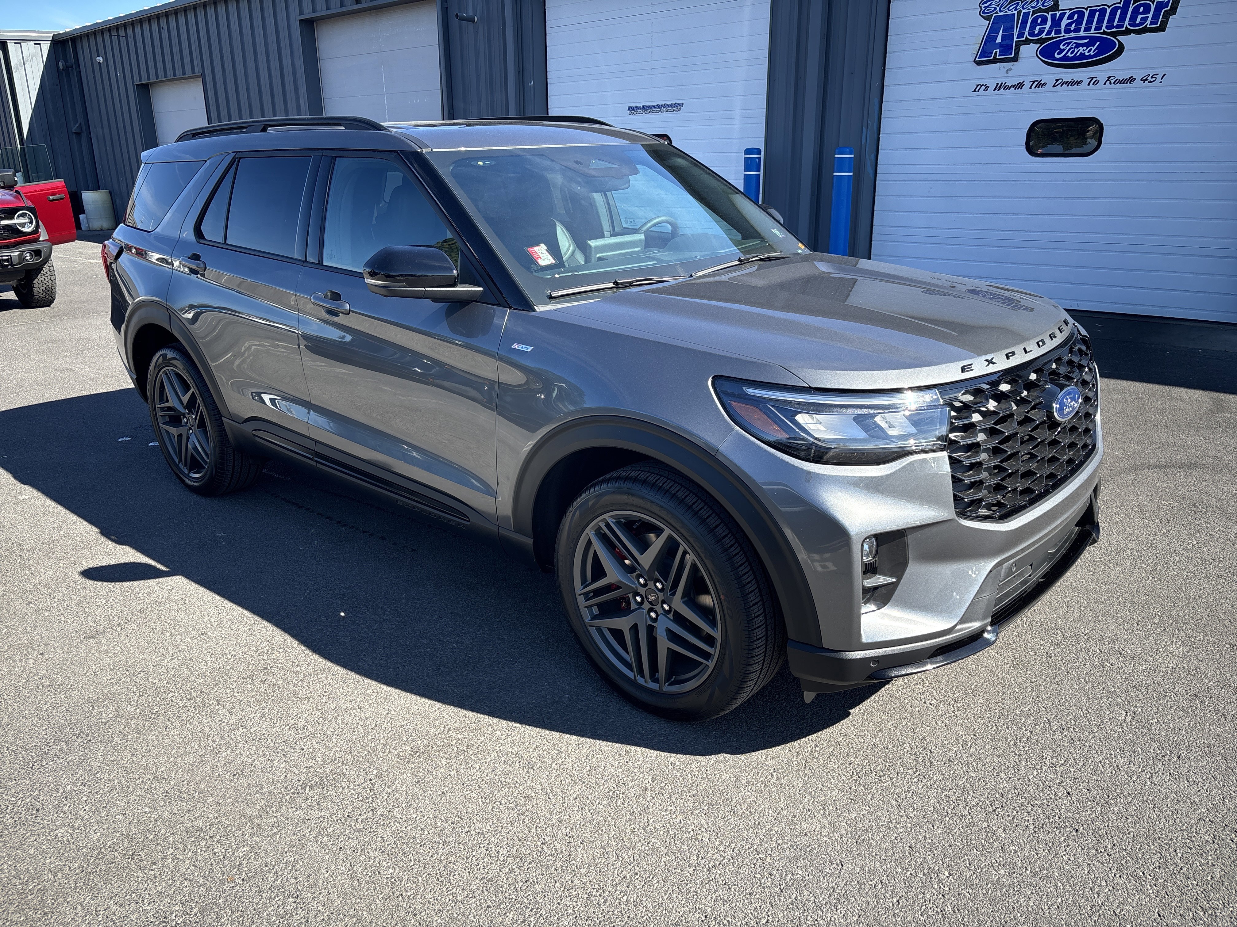 New 2025 Ford Explorer ST-Line