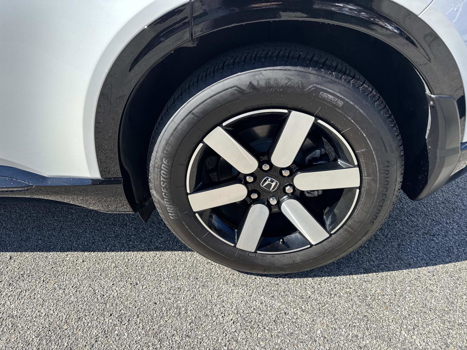 Used 2024 Honda Prologue Touring image 6