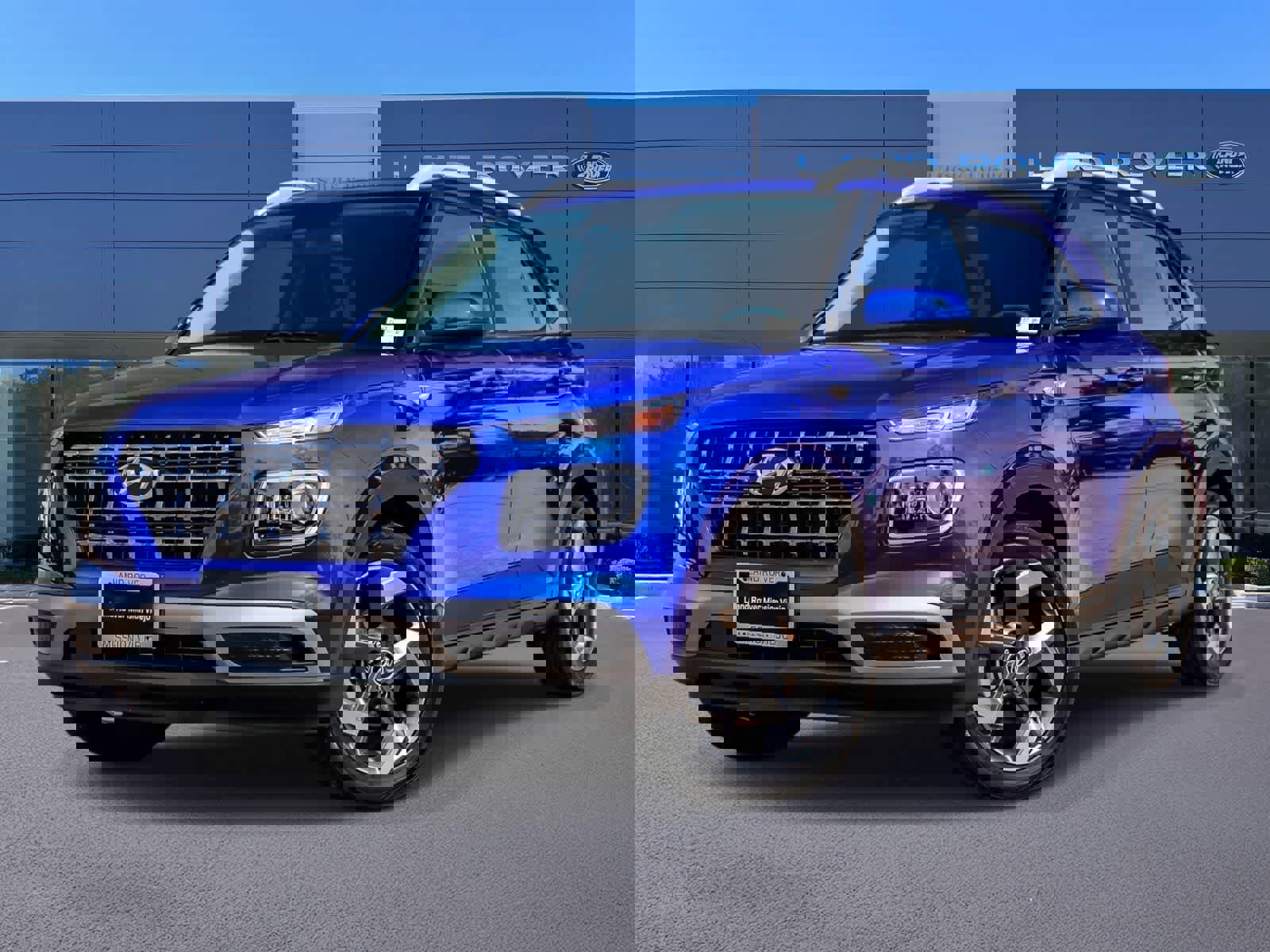 Used 2023 Hyundai Venue Limited image 1