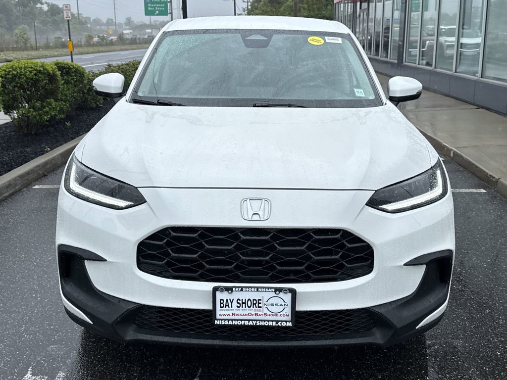 Used 2025 Honda HR-V LX image 3