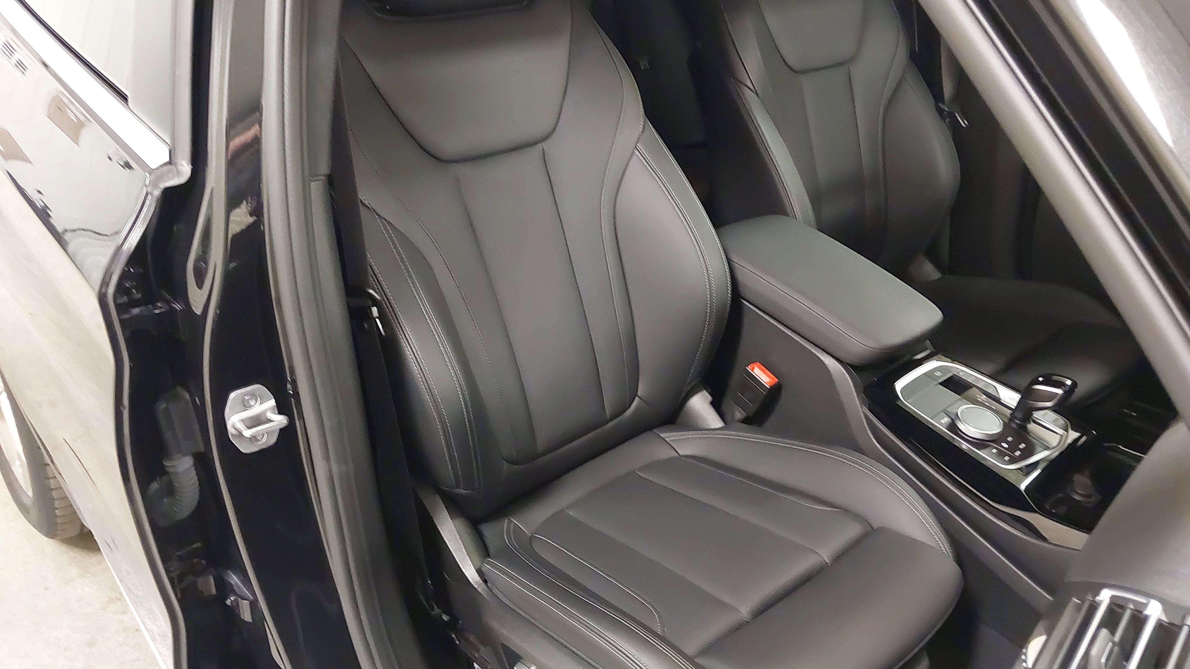 Used 2022 BMW X3 xDrive30i w/ Convenience Package image 28