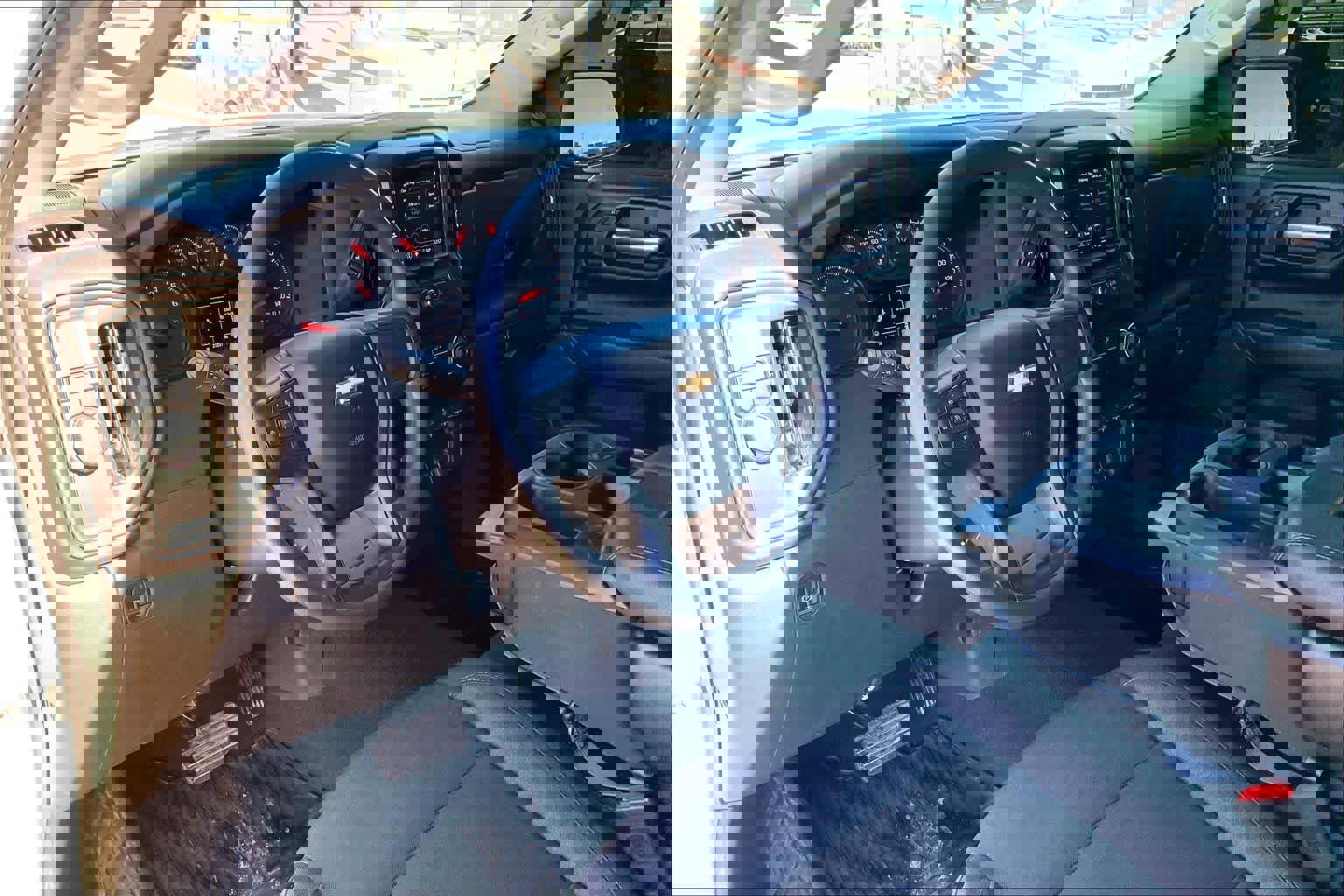 Used 2024 Chevrolet Silverado 1500 Custom image 18