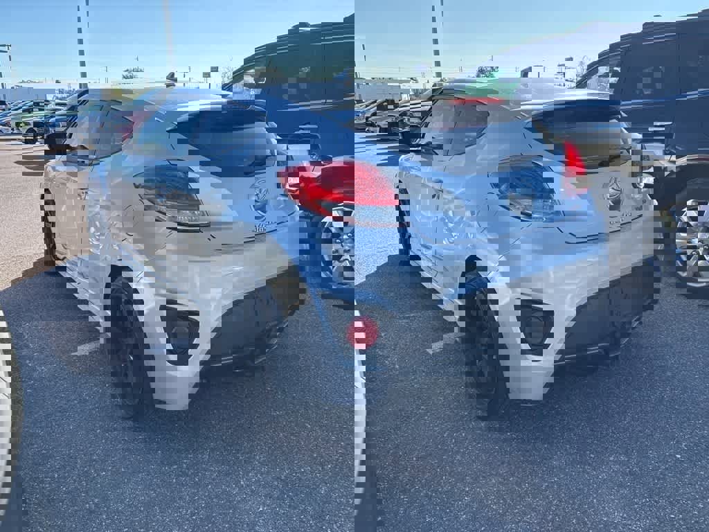 Used 2013 Hyundai Veloster Turbo image 2