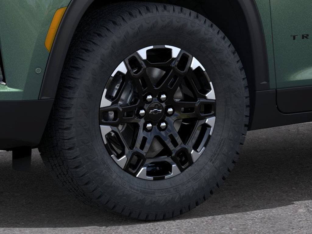 New 2027 Chevrolet Traverse Z71 w/ Enhanced Driving Package AWD/4WD image 9
