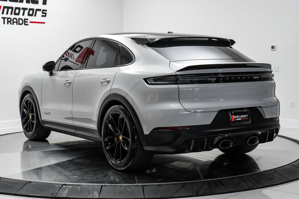 Used 2024 Porsche Cayenne Turbo GT AWD/4WD image 14