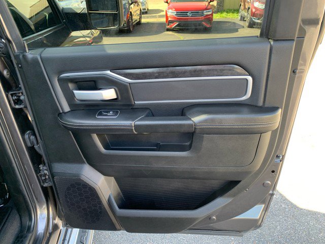 Used 2024 RAM 3500 Big Horn image 16
