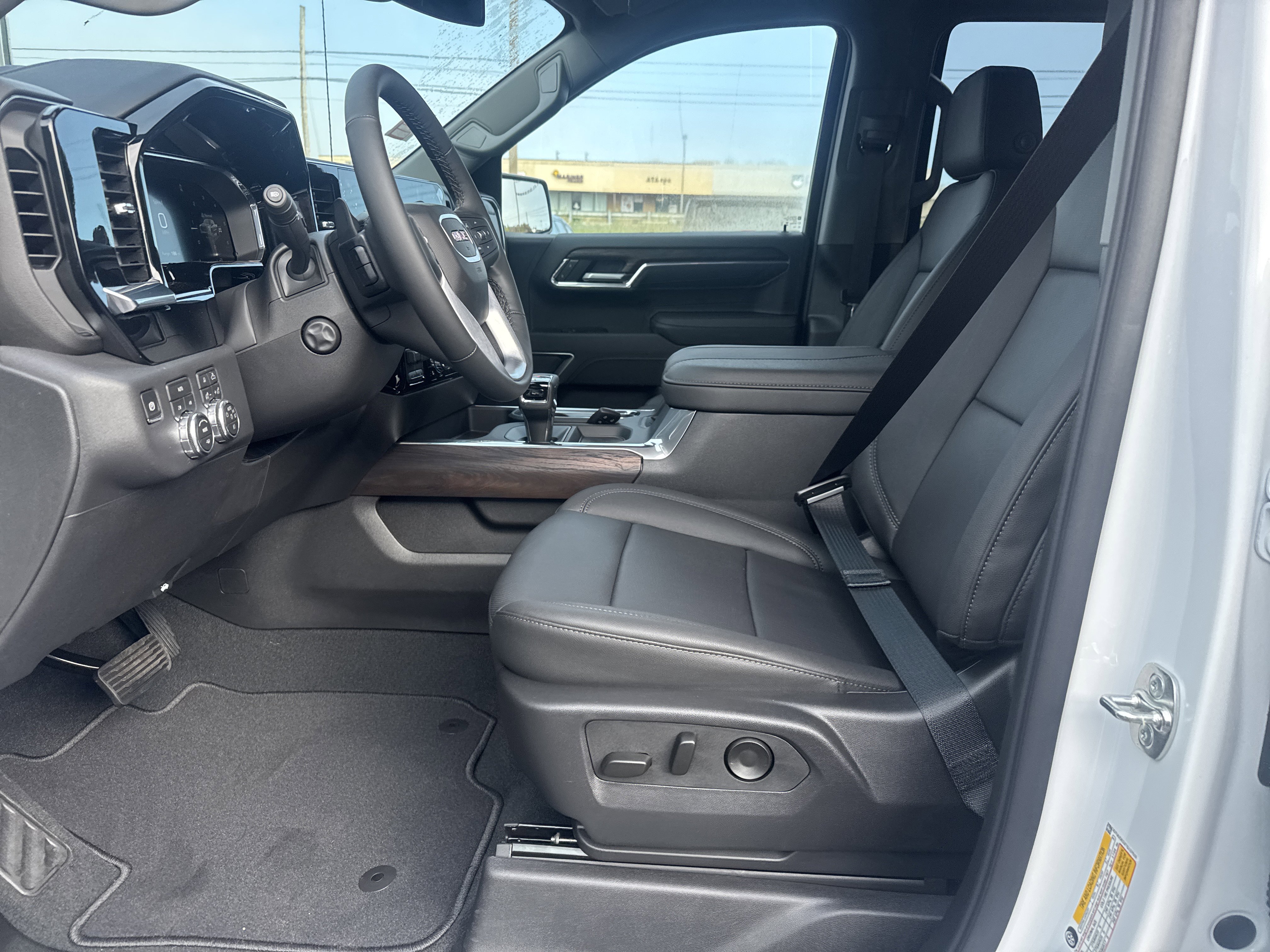 New 2026 GMC Sierra 1500 SLT w/ SLT Premium Package image 12