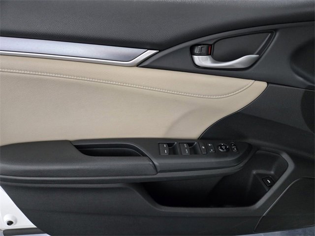 Used 2016 Honda Civic Touring image 29