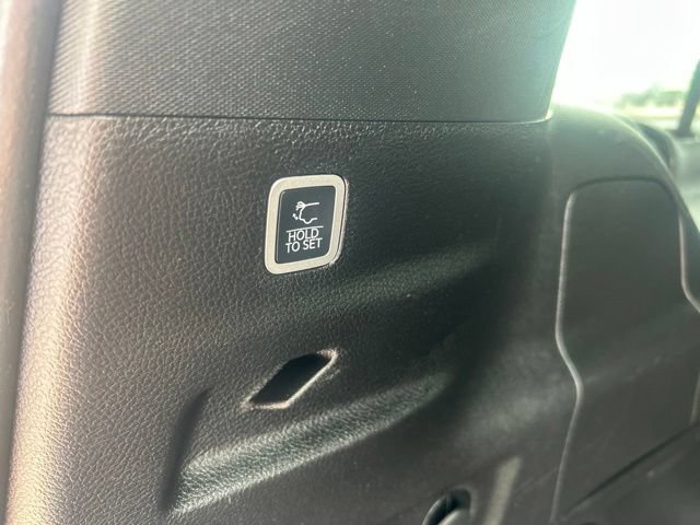Used 2025 Jeep Wagoneer L Series II w/ 8-pass Seating Package AWD/4WD image 7