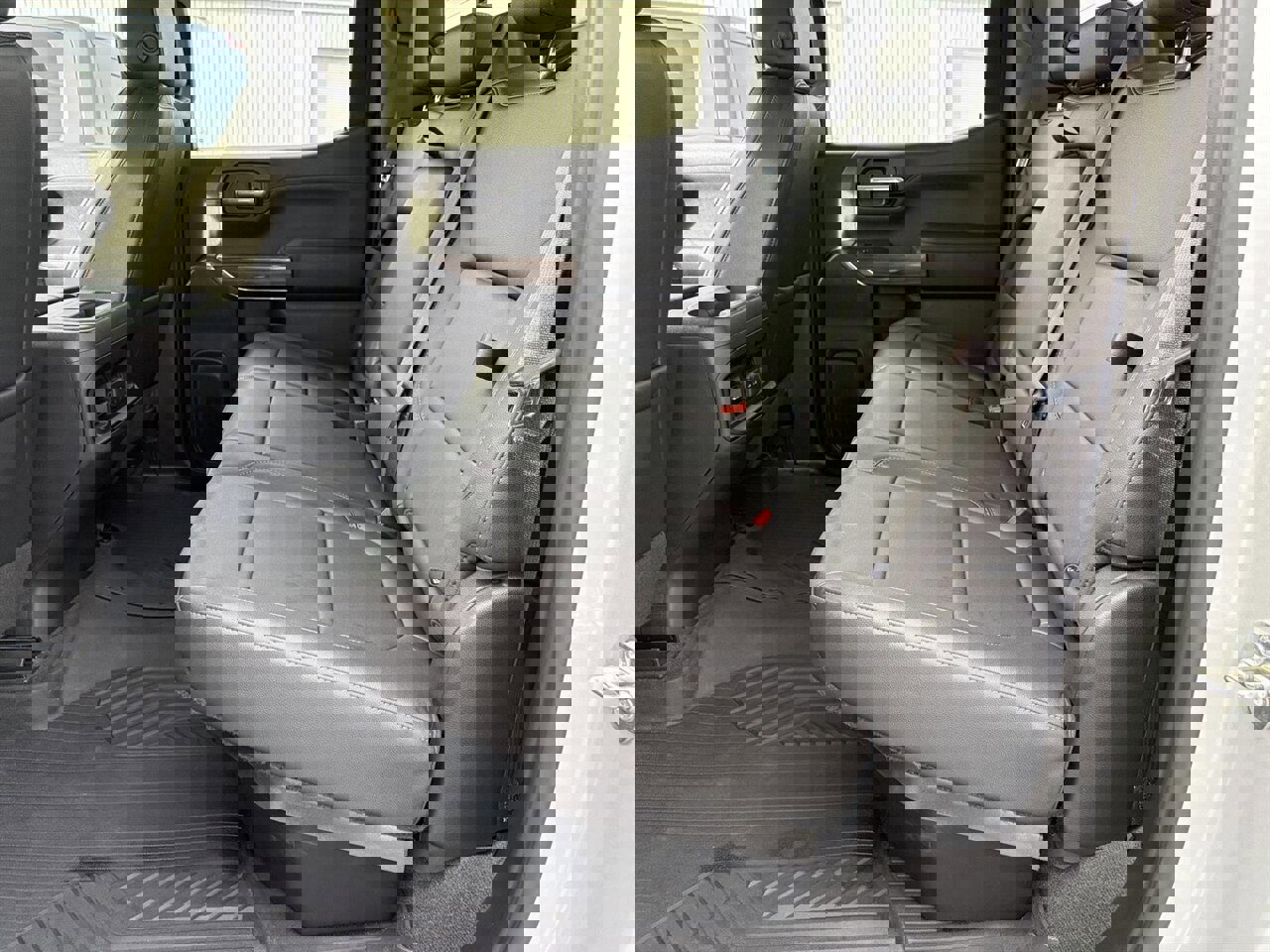 Used 2021 Chevrolet Silverado 1500 LT Trail Boss w/ Convenience Package II image 26