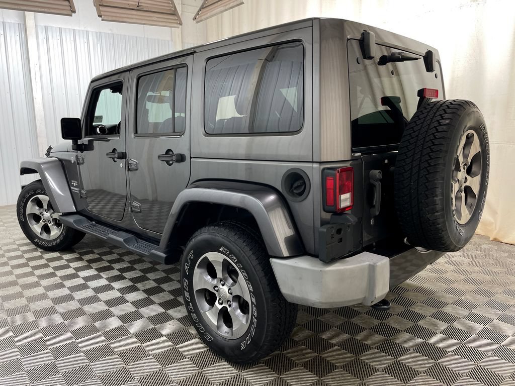 Used 2016 Jeep Wrangler Unlimited Sahara AWD/4WD image 12