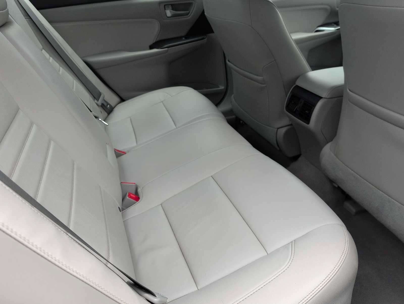 Used 2016 Toyota Camry XLE FWD image 20