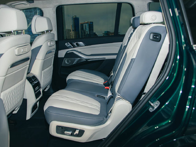 New 2026 BMW ALPINA XB7 AWD/4WD image 21