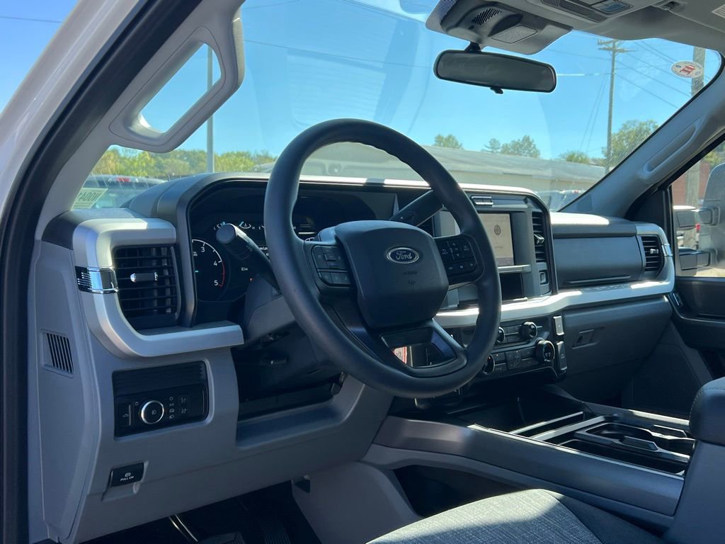 New 2026 Ford F250 XLT w/ FX4 Off-Road Package image 12