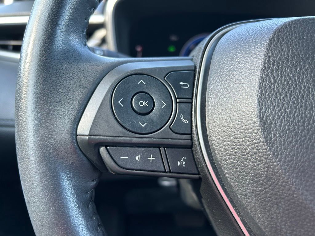 Used 2023 Toyota Corolla Cross XSE w/ Convenience Package image 19