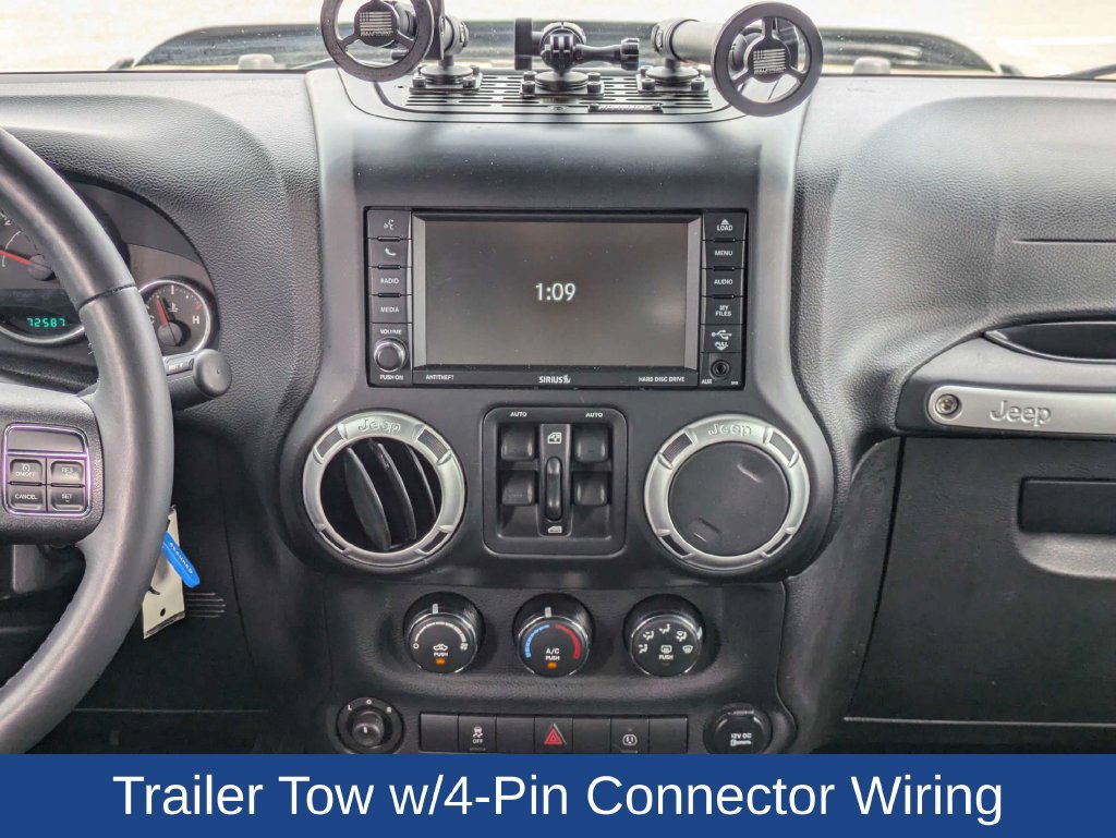 Used 2014 Jeep Wrangler Unlimited Rubicon w/ Connectivity Group AWD/4WD image 18