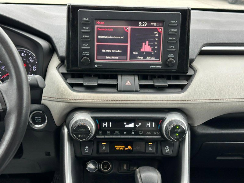 Used 2021 Toyota RAV4 XLE w/ Convenience Package image 14