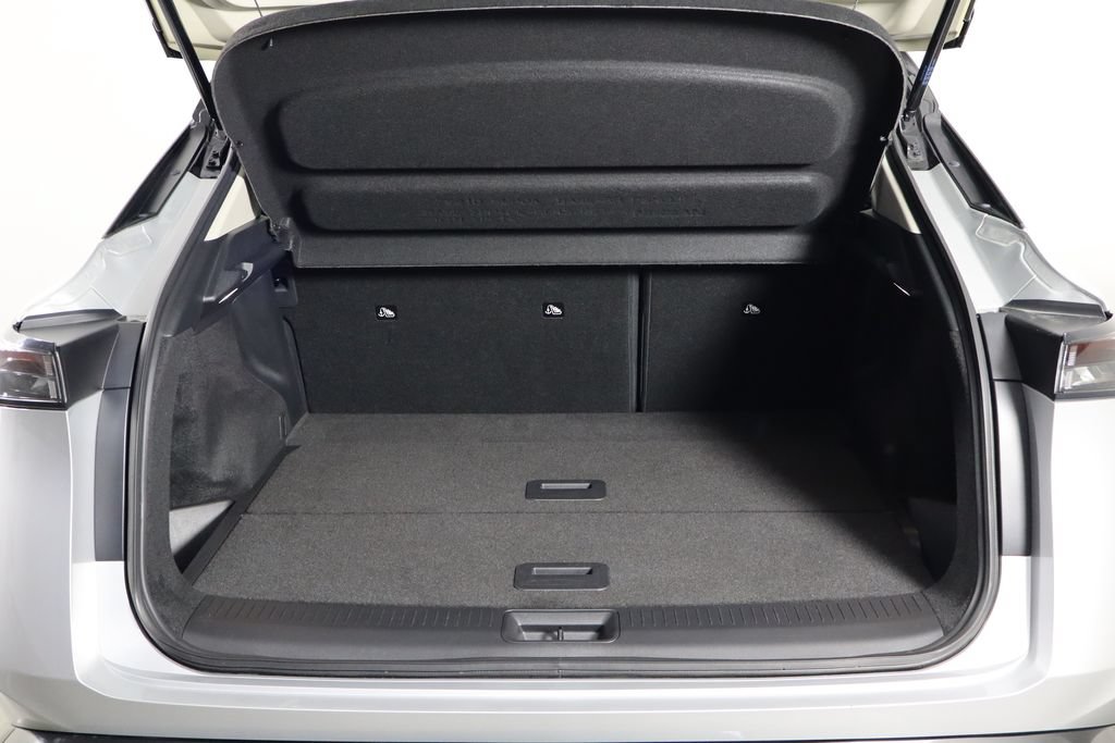 Used 2024 Nissan Ariya AWD image 17