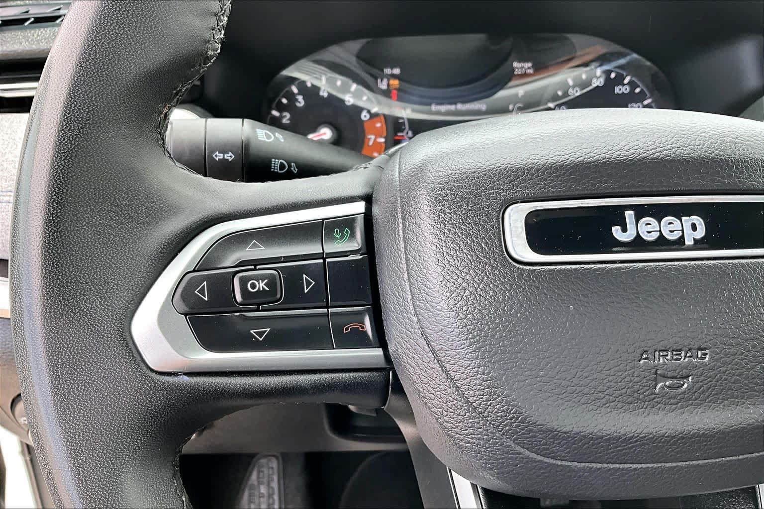 Used 2024 Jeep Compass Latitude AWD/4WD image 23