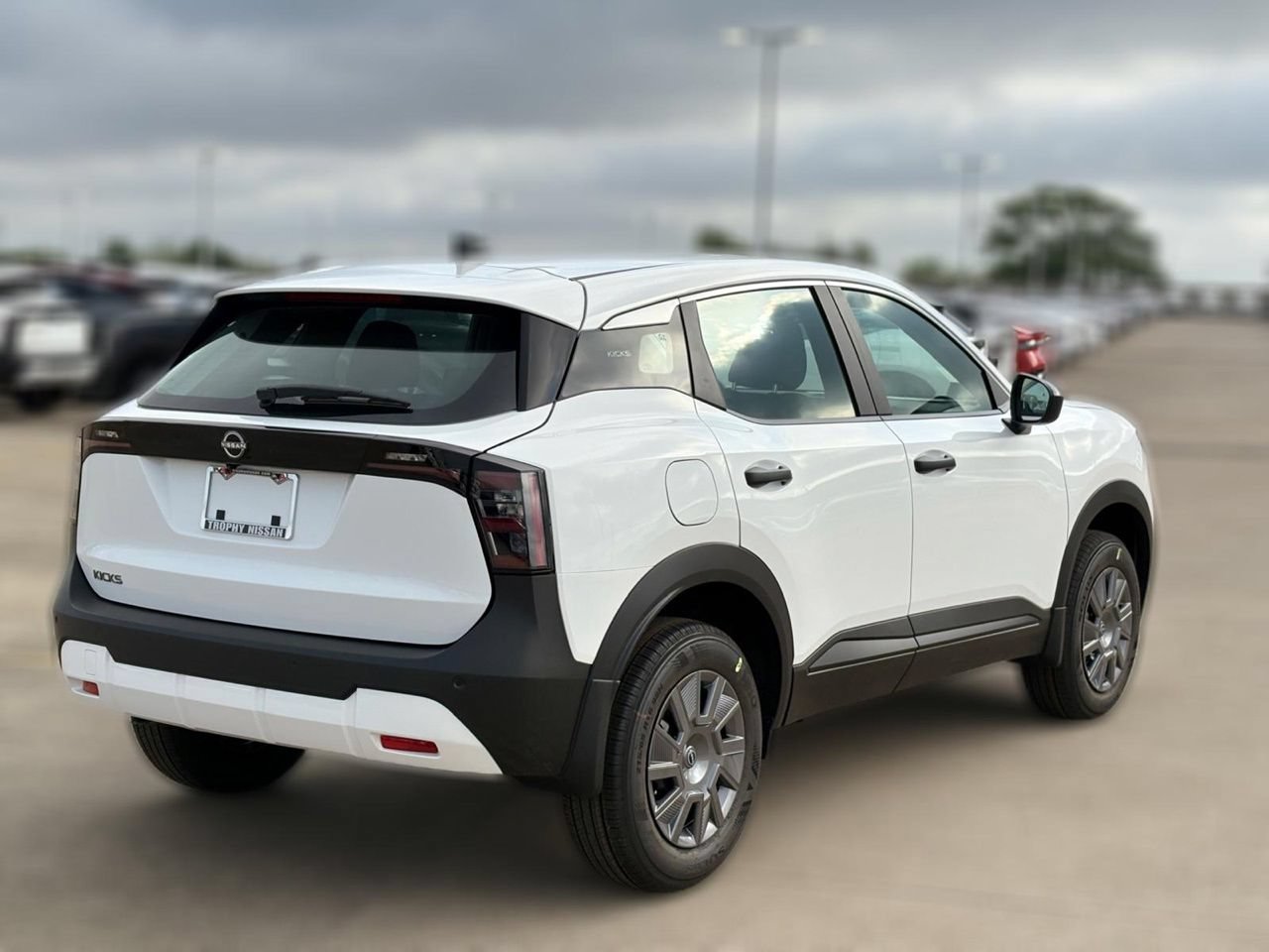 New 2026 Nissan Kicks S FWD image 4