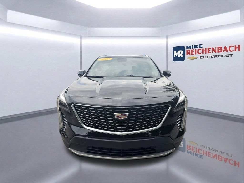 Used 2023 Cadillac XT4 Premium Luxury FWD image 9