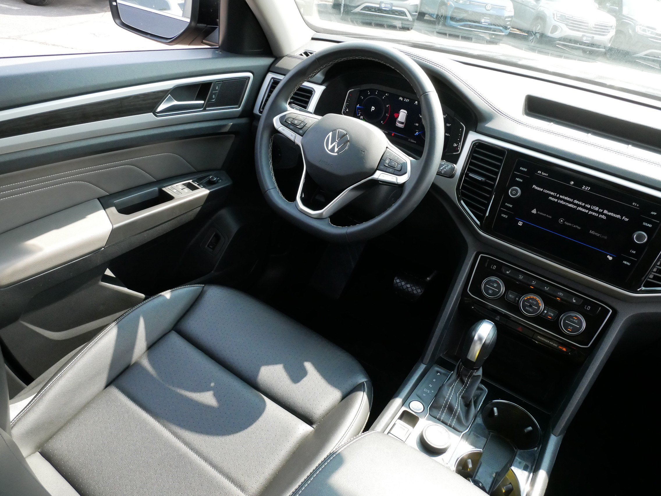 Certified 2023 Volkswagen Atlas SE AWD/4WD image 9