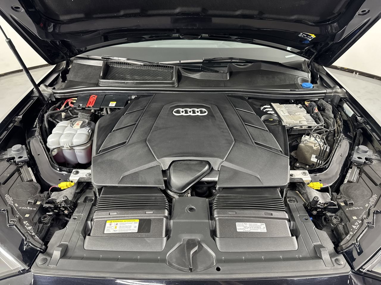 Used 2021 Audi Q7 3.0T Prestige w/ Prestige Package AWD/4WD image 30