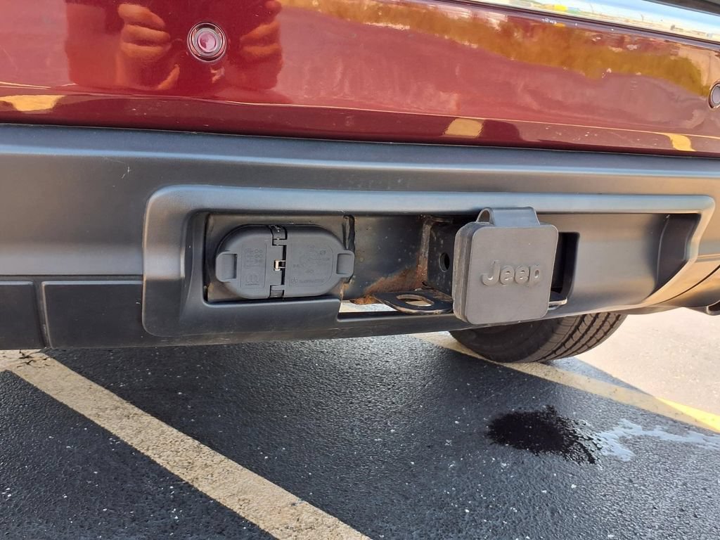 Used 2017 Jeep Grand Cherokee Limited w/ Trailer Tow Group IV AWD/4WD image 23