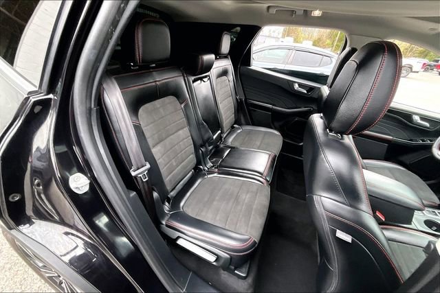 Used 2022 Ford Escape SEL w/ SEL Stealth AWD Package image 28