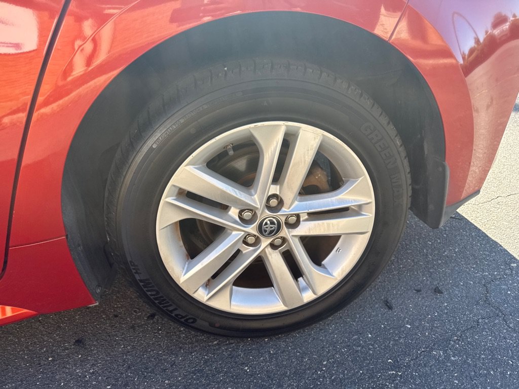 Used 2019 Toyota Corolla SE FWD image 18