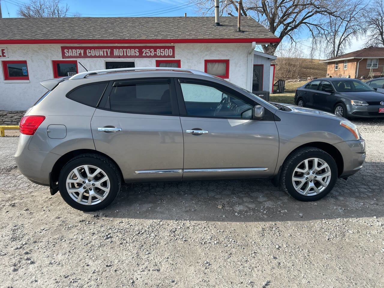 Used 2011 Nissan Rogue SV w/ SL Pkg image 2