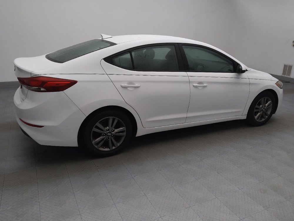 Used 2017 Hyundai Elantra SE image 10