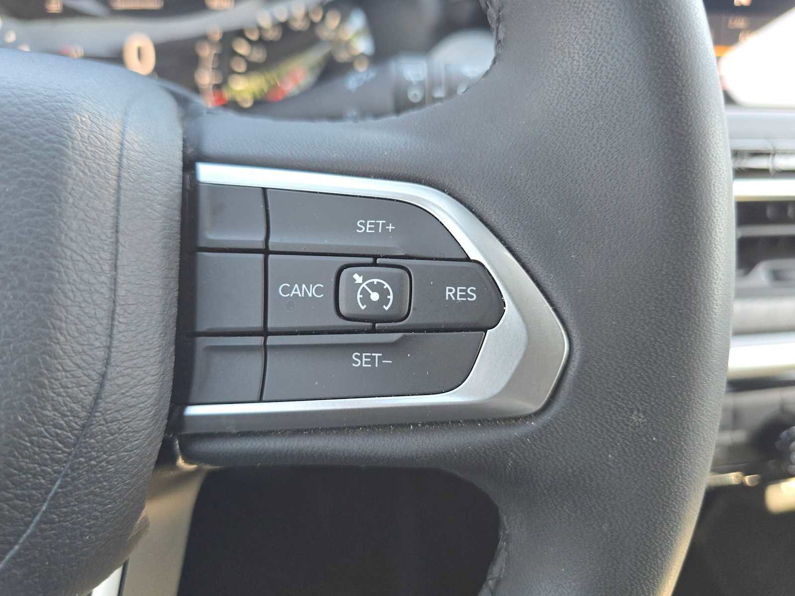 Used 2023 Jeep Compass Latitude w/ Sun and Sound Group image 30
